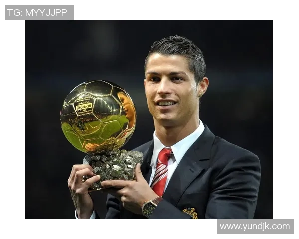 足球球星看特的职业生涯与场内外影响力深度剖析